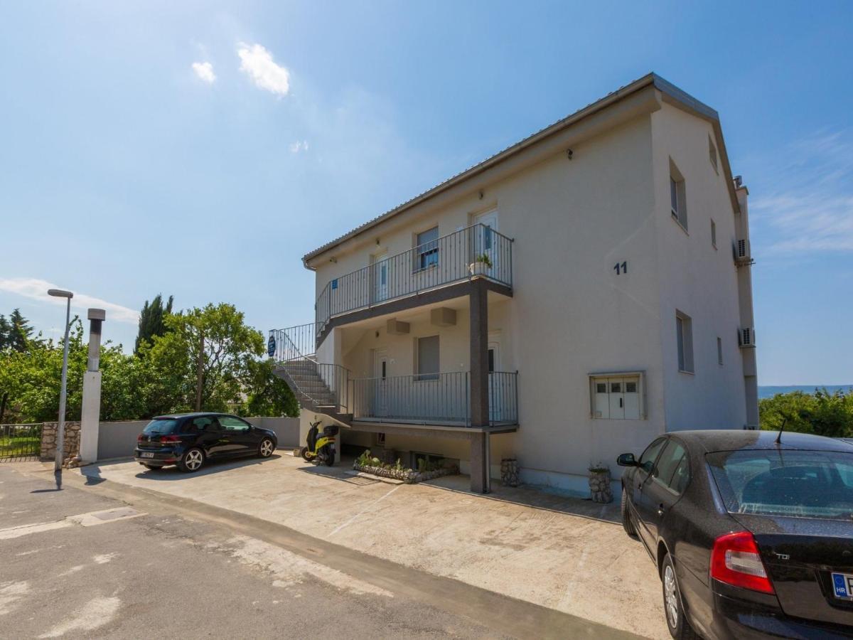 Apartments Lavarin Нови-Винодолски Экстерьер фото