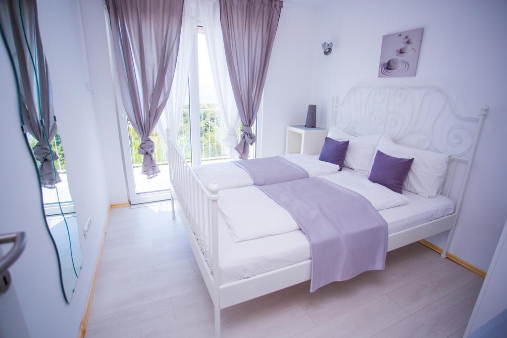 Apartments Lavarin Нови-Винодолски Экстерьер фото
