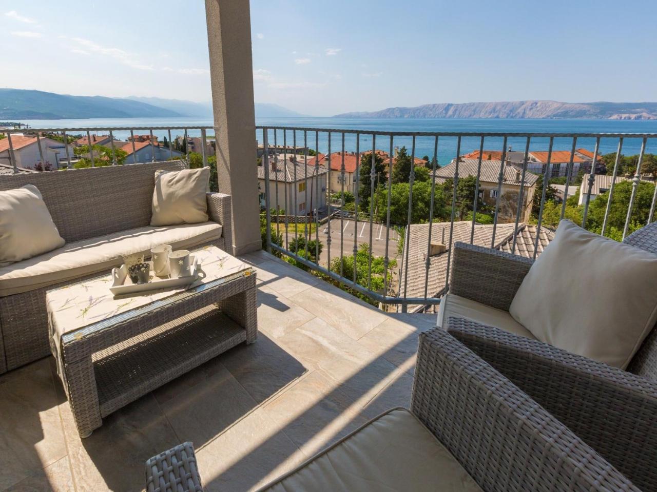Apartments Lavarin Нови-Винодолски Экстерьер фото